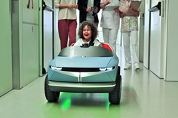 Hyundai Mini “45” EV com as emoções em ação com o EAVC - Um carro elétrico para apoiar pacientes de um hospital pediátrico