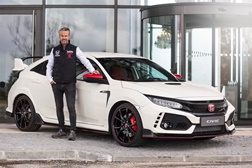 Honda apresenta Civic Type R #18 Tiago Monteiro