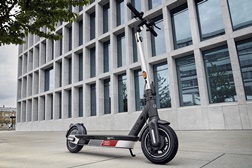 A nova Audi Electric Kick Scooter powered by Segway - A marca dos 4 anéis, agora em 2 rodas 