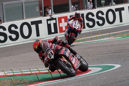 SBK, 2023, Imola - Rinaldi limpa os livres - Bautista só oitavo