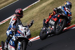 SBK 2024, Most - Razgatlıoğlu lidera - Bautista e Rea perto