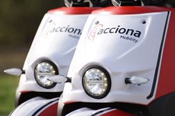 Acciona aumenta a sua frota de motos eléctricas em Lisboa