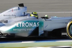 Exposição "Lendas da Competição" recebe F1 de Michael Shumacher - Exposição no Museu do Caramulo já foi visitada por mais de 5.000 pessoas