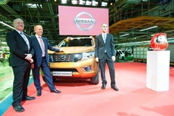 Produção da nova Nissan NP300 Navarra arranca hoje na fábrica de Barcelona