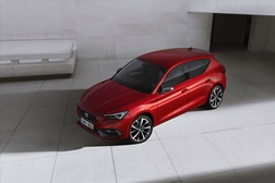 SEAT lança novo Leon com investimento superior a mais de 1.1 mil milhões de euros - Versões a gasolina, diesel, Gás Natural, Mild-hybrid e Plug-in
