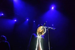 Secret Lie presenteiam fãs com " Love me until the end of time" ao vivo