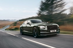 Novo Flying Spur: luxo artesanal com desempenho de Superdesportivo - O novo Flying Spur já pode ser configurado, com as primeiras entregas previstas para o início do quarto trimestre de 2026
