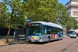 Iveco Bus na solução de eletrificação de Paris - Autocarros de 12 metros e 100% elétricos E-WAY