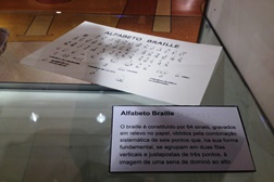 Estação Viana dá a conhecer sistema Braille através da iniciativa “Shopping ponto a ponto”