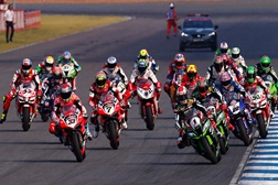 21 pilotos divididos por 15 equipas no Mundial SBK 2018
