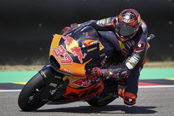Moto2, 2022, Alemanha - 1-2 das KTM com Fernández e Acosta