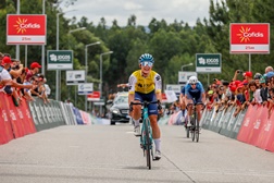 Volta a Portugal Feminina Cofidis: Nathalie Eklund faz o pleno e Vera Vilaça chega ao pódio