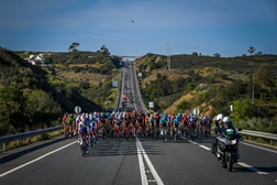 47.ª Volta ao Algarve  Pelotão de alta qualidade pedala no Algarve