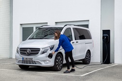 C. Santos discute eletrificação de veículos comerciais ligeiros  - Em conversa digital no dia 18 de Janeiro