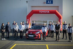 Toyota inicia produção do Yaris na República Checa - A TMMCZ vai produzir o Yaris e o novo Aygo X.  