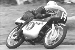 Histórias do Mundial - Degner, Kaaden e a MZ