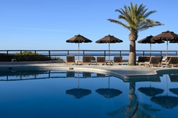 Vilalara Grand Hotel Algarve apresenta o seu primeiro retiro de bem-estar com Verónica Blume - Uma experiência exclusiva de quatro dias, cocriada com a modelo e referência internacional em yoga