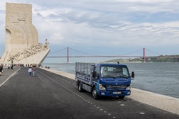 FUSO eCanter com um milhão de quilómetros percorridos -  25 voltas ao mundo com energia elétrica