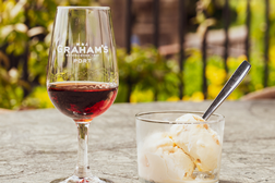 Vinho do Porto e gelado? - Symington cria “pairing” perfeito para o verão