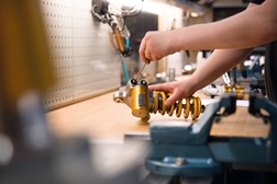 Maxi-Shocks é o novo Centro Oficial de reparação e vendas Ohlins