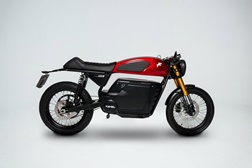 Famel E-XF Cafe Racer e E-XF Classic já em produção
