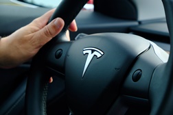 Ensaio Carro Elétrico: a primeira vez foi com um Tesla - Pelo Alentejo ao volante de um Tesla Model 3 Performance