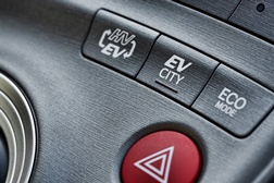 Toyota e CATL estabelecem parceria  - Para baterias de veículos eletrificados