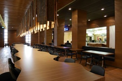 Luz, espaço e appeal no novo Food Court do Amoreiras