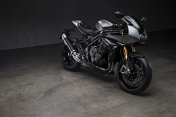 Triumph Anuncia Edição Limitada Speed Triple 1200 RR 