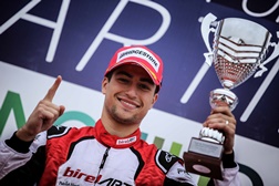 Tiago Teixeira termina época com dobradinha - Vence pela terceira vez a Taça de Portugal de Karting  