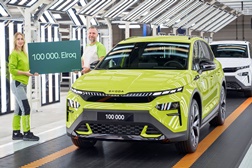 Škoda auto produz o 100.000.º Elroq totalmente elétrico - O veículo comemorativo é um Škoda Elroq RS na cor Mamba Green