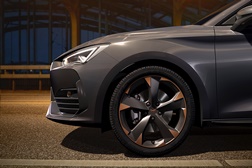CUPRA Leon aumenta a gama de motores e níveis de equipamento - Oferecer ainda mais escolha e valor aos clientes 