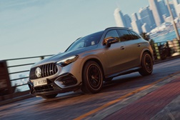 Novo Mercedes-AMG GLC 53 4MATIC+: seis cilindros de alta rotação para ainda mais dinâmica e emoção ao volante - São 330 kW (449 cv) de potência e um binário de 600 Nm (640 Nm em overboost)
