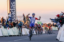 Volta ao Algarve: David Gaudu vence final dramático na Fóia