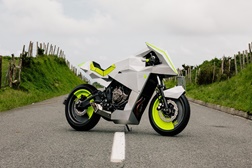 Yard Built XSR700 da Ton-Garage apresentada na Whells and Waves