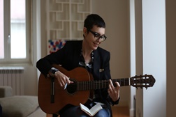 Adriana Calcanhotto regressa à Universidade de Coimbra