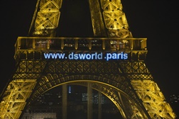DS Embaixadora de Paris com o domínio "www.dsworld.paris"