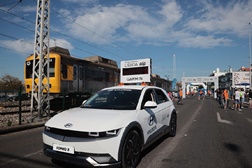 Hyundai é o carro-relógio da Meia Maratona de Lisboa - São três Hyundai IONIQ 5