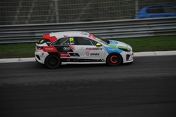 Nasce a MG Competição na Sertã - 3 carros a competir na KIA Picanto GT Cup e 1 na KIA Ceed GT Cup