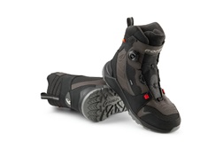 Forma lança ADV Kite Dry, as novas botas híbridas para estrada e trilho