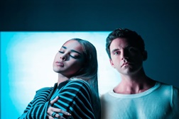 Danna Paola e MIKA juntam-se em novo single, “Me, Myself”