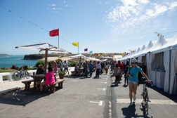 Turismo na natureza, gastronomia e animação na FEITUR em Vila Nova de Mifontes
