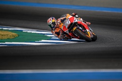 O veterano Dani Pedrosa voou no último dia em Buriram e sai como o mais rápido do teste
