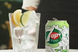 7UP FREE lança novo sabor de verão: Lima-limão sem açúcar