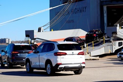 O maior exportador de automóveis dos EUA é ... Alemão - Considerando o valor dos veículos exportados