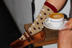 CHULÉ chega ao Porto com meias originais e sustentáveis - A marca portuguesa inaugurou um espaço no ViaCatarina Shopping