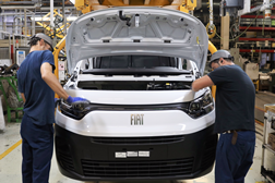 Stellantis de Mangualde inicia a produção do novo Fiat Doblò - Novo modelo junta-se ao trio Partner, Berlingo e Combo