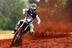 MX - Triumph estreia no TT - Começo em grande