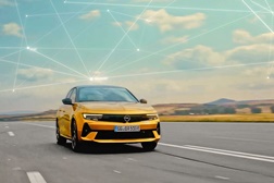 Novo Astra diz "Hey Opel” - Opel combina plena conectividade com operação intuitiva no novo Astra