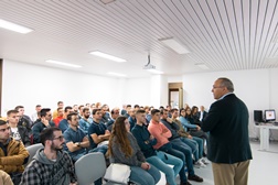 Repsol e IEFP lançam novo curso  - Técnico de operação para unidades industriais
